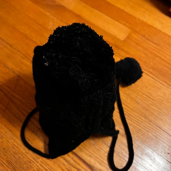 LOOK by M. Chunky Cable Knit Self Pom Tassel Beanie Black NWOT - Picture 2 of 4